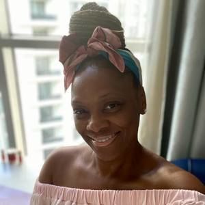 Meet your Posher, Aisha